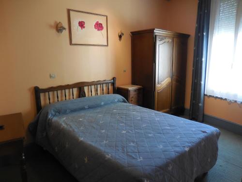 Imagen de la habitación del Hotel de la gare, Cosne-Cours-sur-Loire. Foto 5