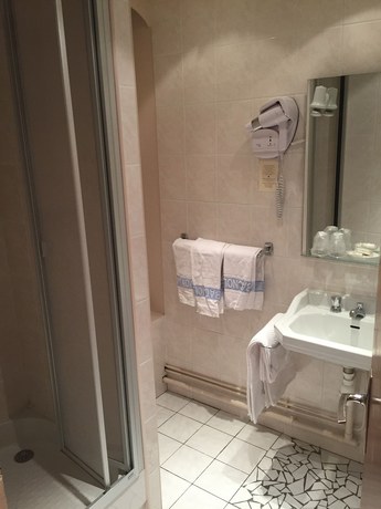 Imagen de la habitación del Hotel des Voyageurs Restaurant Traiteur. Foto 15