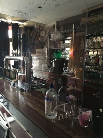 Imagen de los interiores del Hotel du Commerce, Semur-en-Auxois. Foto 16