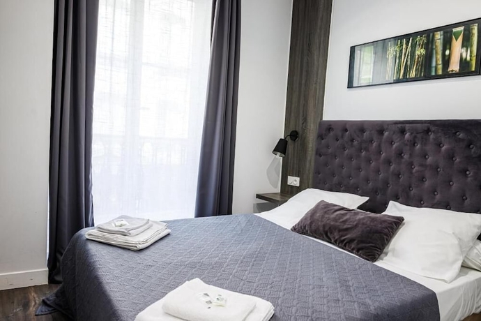 Imagen de la habitación del Hotel du Dauphin&eacute;. Foto 10
