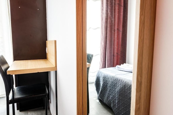 Imagen de la habitación del Hotel du Dauphin&eacute;. Foto 11