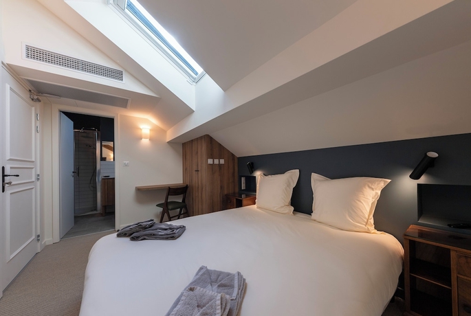 Imagen de la habitación del Hotel du Domaine Saint Loup. Foto 7