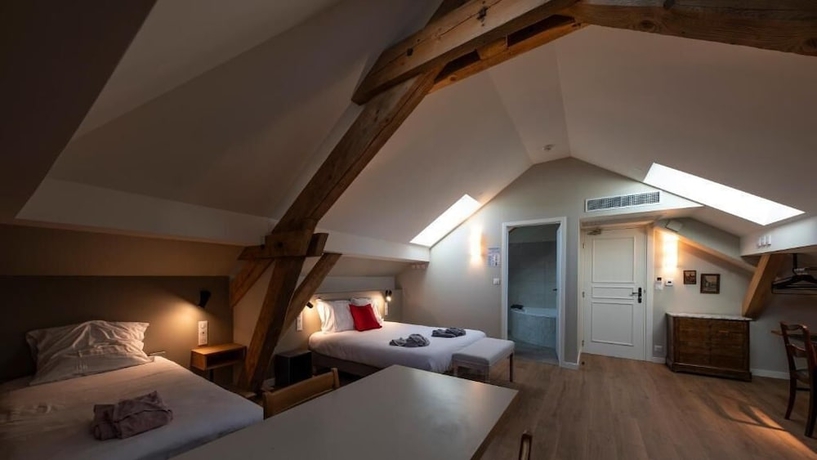 Imagen de la habitación del Hotel du Domaine Saint Loup. Foto 18