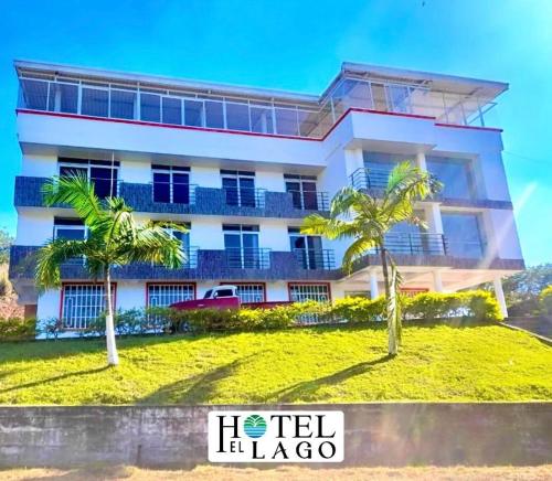 Imagen general del Hotel el lago mocoa. Foto 1