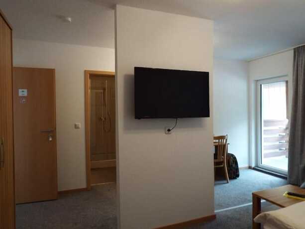 Imagen de la habitación del Hotel garni Zum Reinhartswald. Foto 19