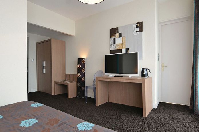 Imagen de la habitación del Hotel la R&eacute;serve, G&eacute;rardmer. Foto 3