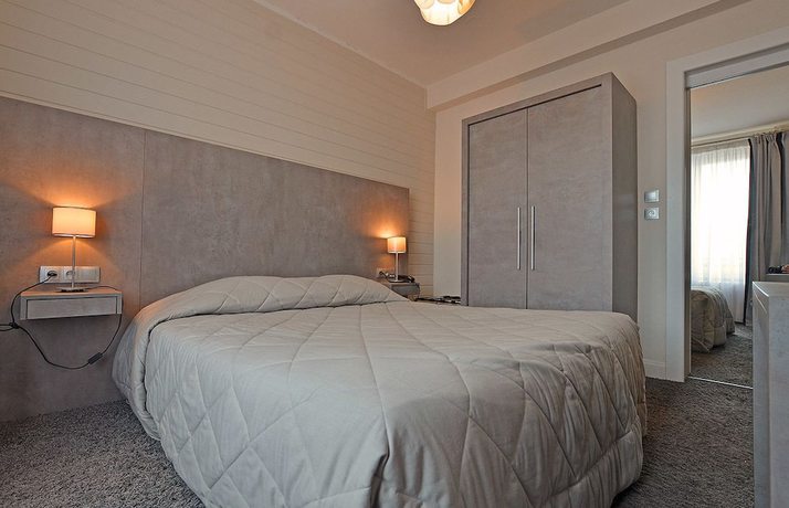 Imagen de la habitación del Hotel la R&eacute;serve, G&eacute;rardmer. Foto 5
