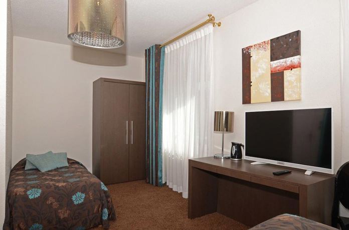Imagen de la habitación del Hotel la R&eacute;serve, G&eacute;rardmer. Foto 8
