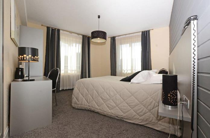 Imagen de la habitación del Hotel la R&eacute;serve, G&eacute;rardmer. Foto 16