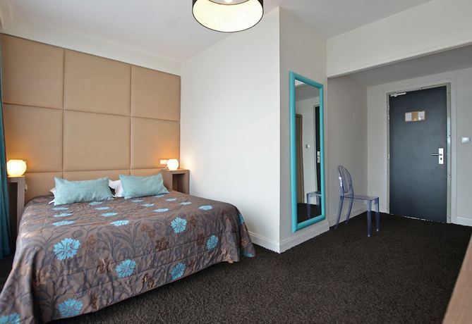 Imagen de la habitación del Hotel la R&eacute;serve, G&eacute;rardmer. Foto 18
