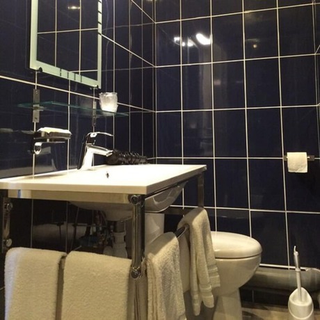 Imagen de la habitación del Hotel le Berthelot. Foto 17