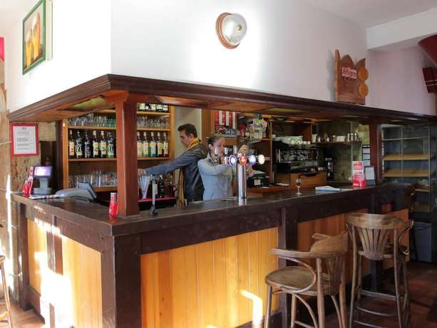 Imagen del bar/restaurante del Hotel le Chapeau Rouge. Foto 3