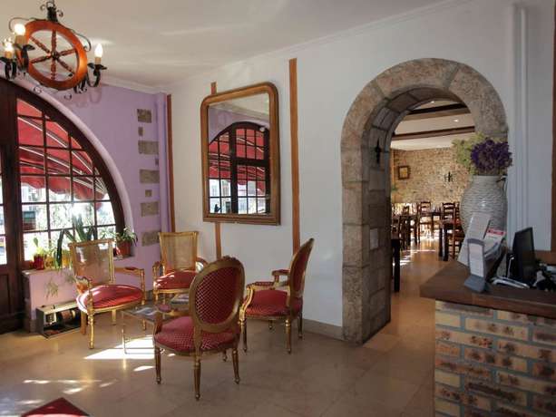 Imagen de los interiores del Hotel le Chapeau Rouge. Foto 19