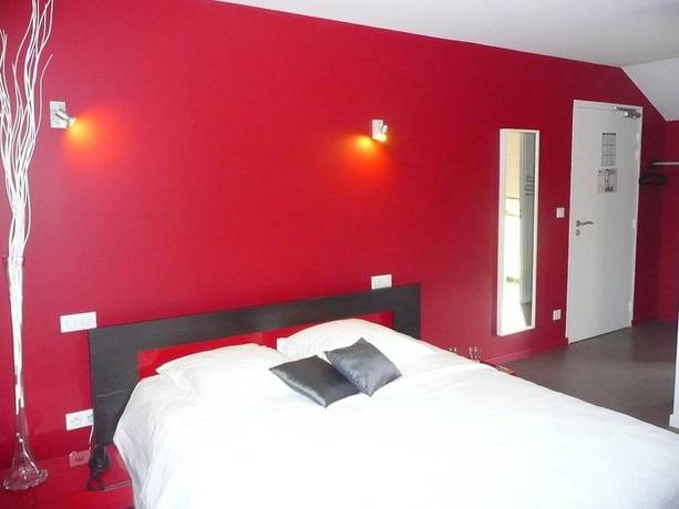 Imagen de la habitación del Hotel le Saint Aubin. Foto 3