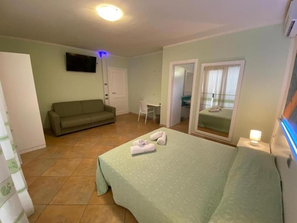 Imagen de la habitación del Hotel on the promenade of Stintino. Foto 5