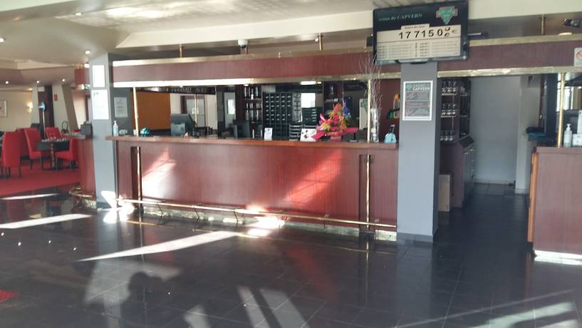 Imagen de los interiores del Hotel restaurant du Casino de Capvern. Foto 19