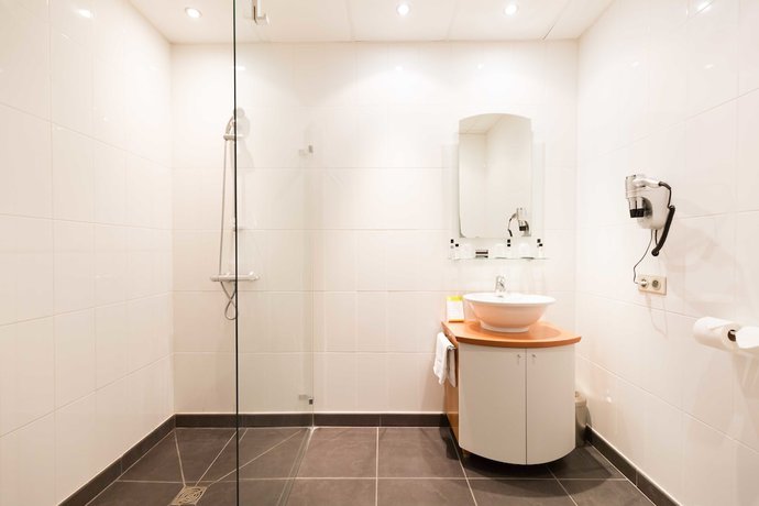 Imagen de la habitación del Hotel restaurant du Casino de Capvern. Foto 17