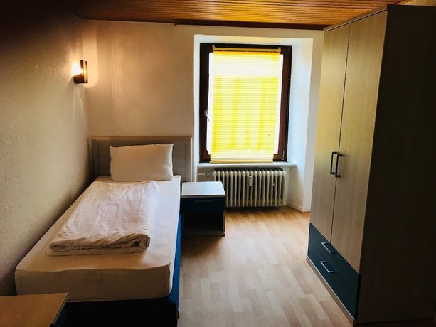 Imagen de la habitación del Hotel restaurant germania. Foto 6