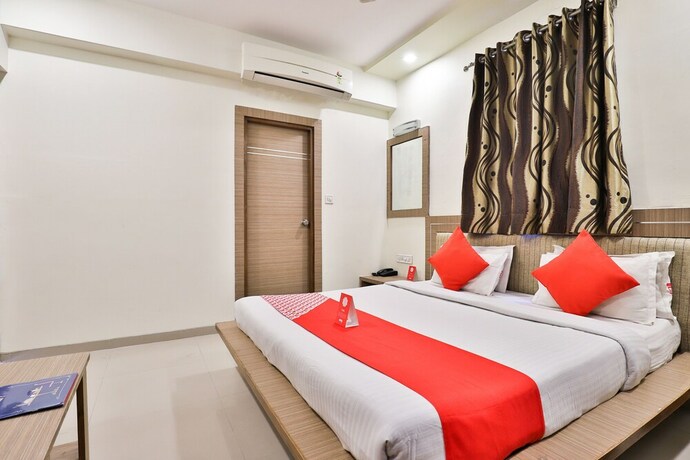 Imagen de la habitación del Hotel the grand pritam. Foto 9