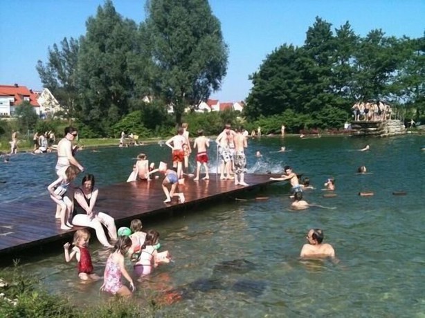 Imagen de los exteriores del Hotel und Café Paso. Foto 19