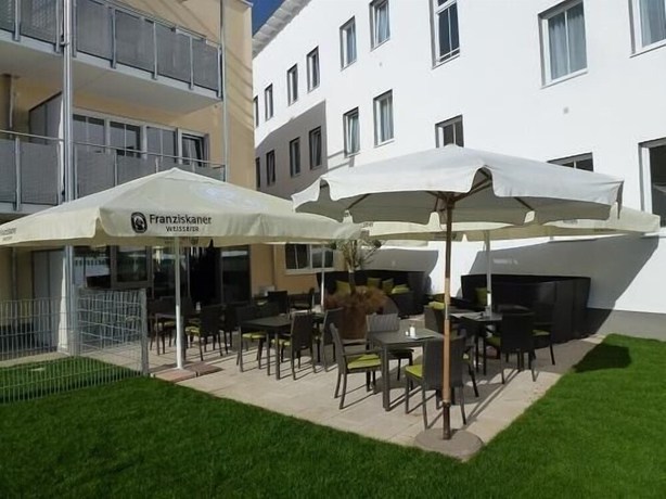 Imagen del bar/restaurante del Hotel und Café Paso. Foto 7