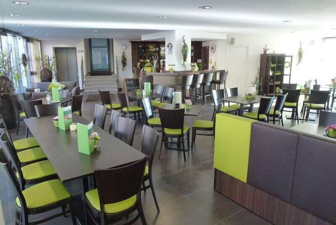 Imagen del bar/restaurante del Hotel und Café Paso. Foto 10