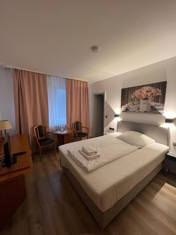 Imagen de la habitación del Hotel und Restaurant 9-enhof. Foto 4
