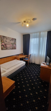 Imagen de la habitación del Hotel und Restaurant 9-enhof. Foto 11