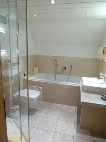 Imagen de la habitación del Hotel und Restaurant K&ouml;hlerh&uuml;tte. Foto 10