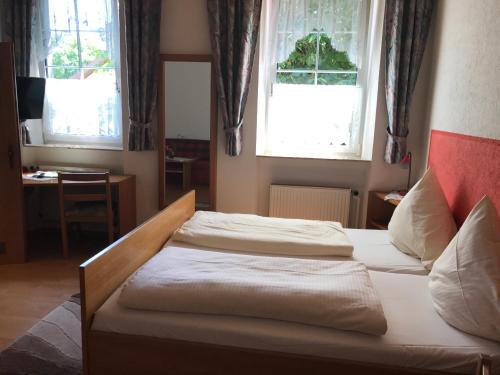 Imagen de la habitación del Hotel und Wirtshaus L&ouml;wen. Foto 5