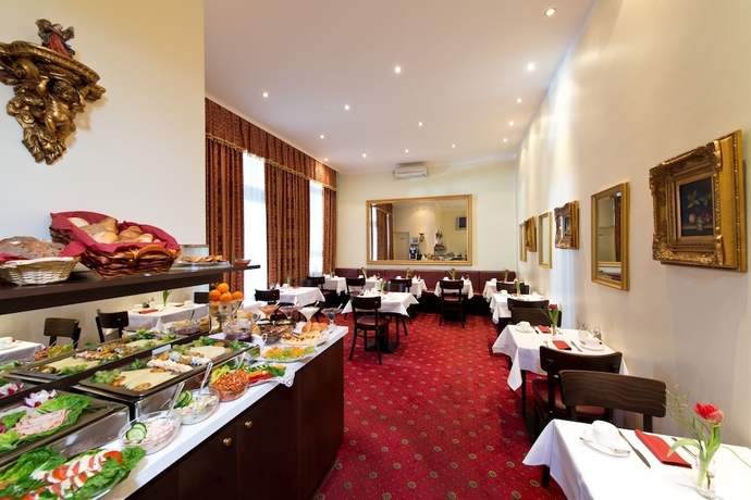 Imagen del bar/restaurante del Hotel y Apartments Zarenhof Berlin Mitte. Foto 4
