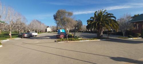 Imagen general del Hotel y Caba&ntilde;as Huallilemu Sur - Caja Los Andes. Foto 13