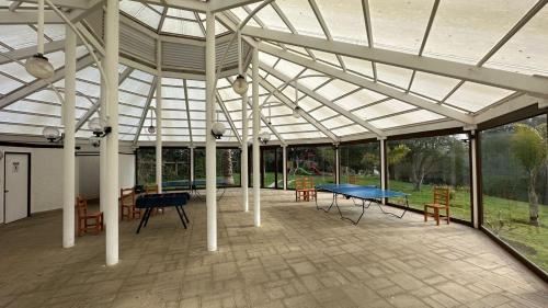 Imagen general del Hotel y Caba&ntilde;as Huallilemu Sur - Caja Los Andes. Foto 16