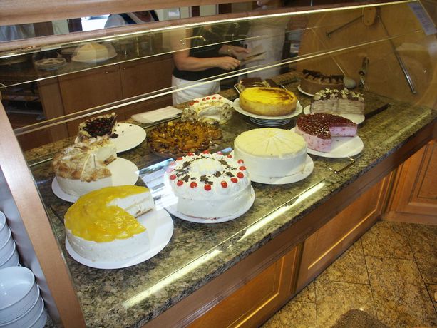 Imagen del bar/restaurante del Hotel zum Engel. Foto 4