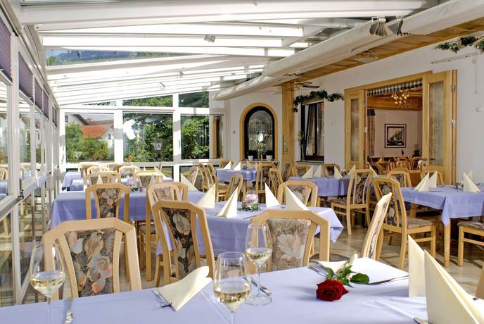 Imagen del bar/restaurante del Hotel zum Fischerwirt. Foto 9
