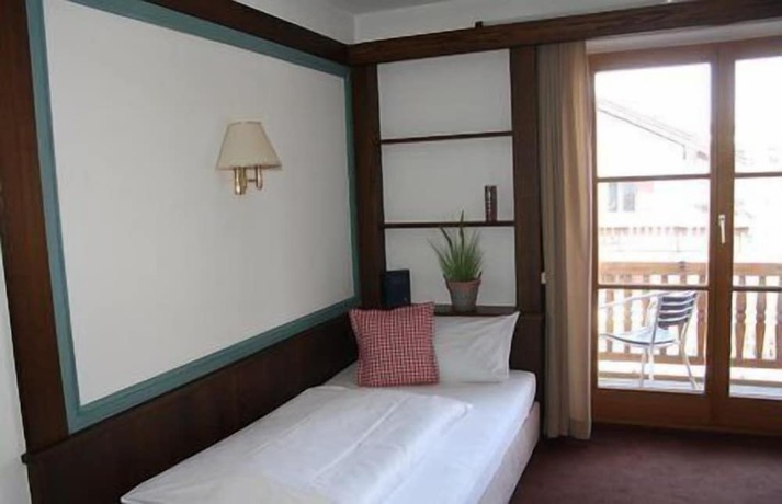 Imagen de la habitación del Hotel zum Hirschhaus. Foto 5