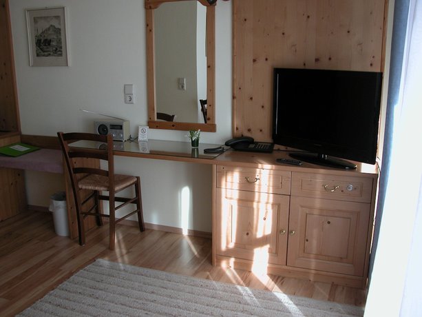 Imagen de la habitación del Hotel zum Hirschhaus. Foto 10