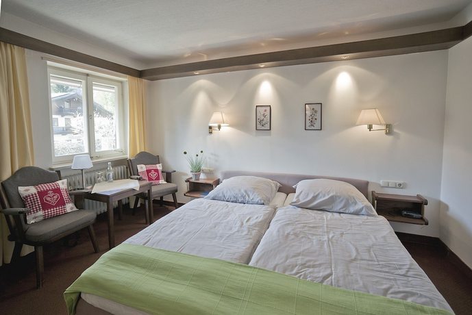 Imagen de la habitación del Hotel zum Hirschhaus. Foto 13