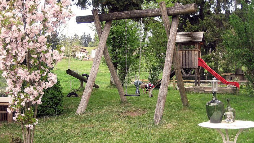 Imagen de los exteriores del Hotel zum Kreuz St Peter. Foto 7