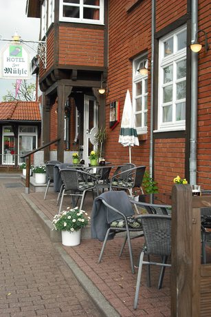 Imagen de los exteriores del Hotel zur M&uuml;hle, Sittensen. Foto 12