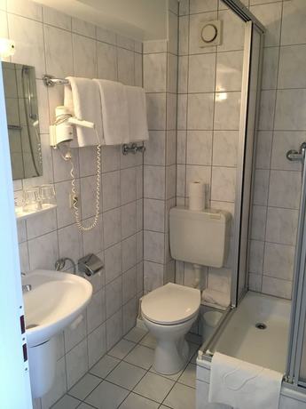 Imagen de la habitación del Hotel zur Pfalz. Foto 16