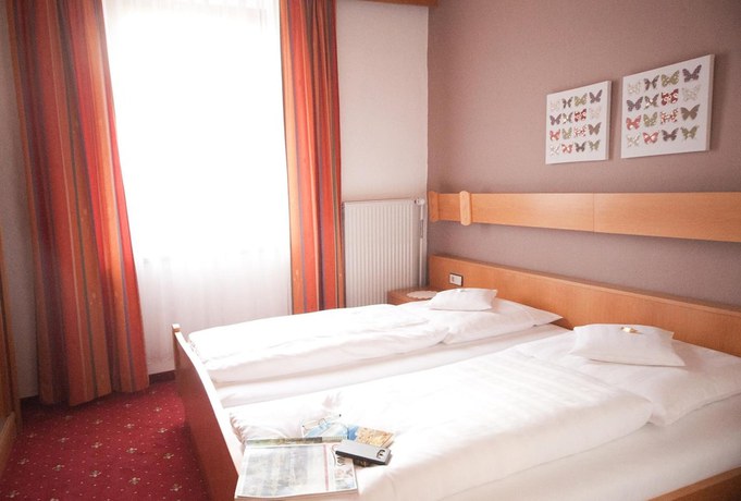 Imagen de la habitación del Hotel zur Post, Ginglmühle. Foto 18