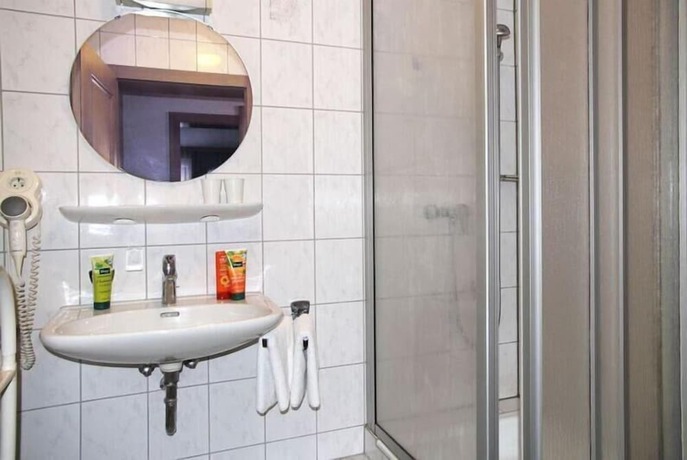 Imagen de la habitación del Hotel zur Post, Ginglmühle. Foto 19