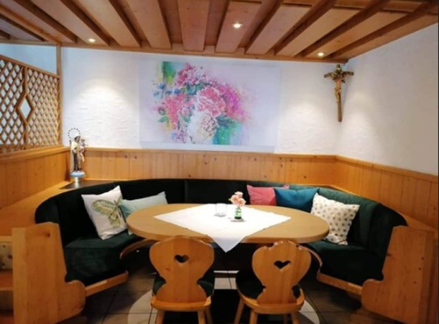 Imagen del bar/restaurante del Hotel zur Ulme. Foto 4