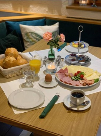 Imagen del bar/restaurante del Hotel zur Ulme. Foto 5