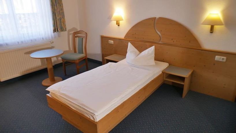 Imagen de la habitación del Hotel zur Werra. Foto 13