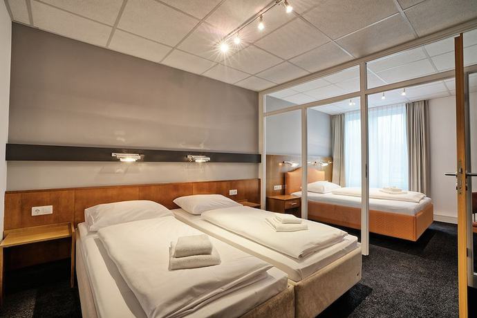 Imagen de la habitación del Hotel4you. Foto 4