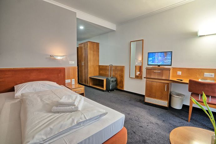 Imagen de la habitación del Hotel4you. Foto 5