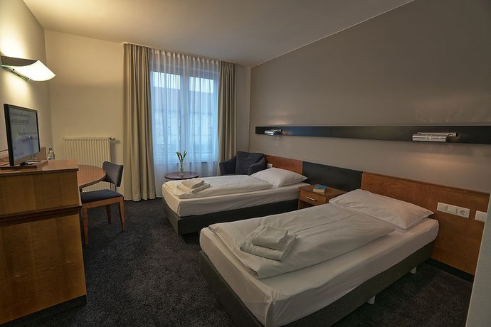 Imagen de la habitación del Hotel4you. Foto 9
