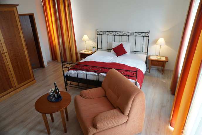 Imagen de la habitación del Hotel-Events Adlerpalast. Foto 7